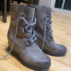 Sorel Women’s Joan of Arctic size 7